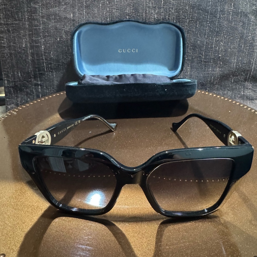 Gucci Black Square Sunglasses - Picture 2 of 8